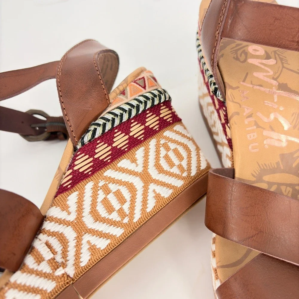 Blowfish Malibu Womens Brown Wedge Sandals Geometric Print Platform Buckle Sz 10